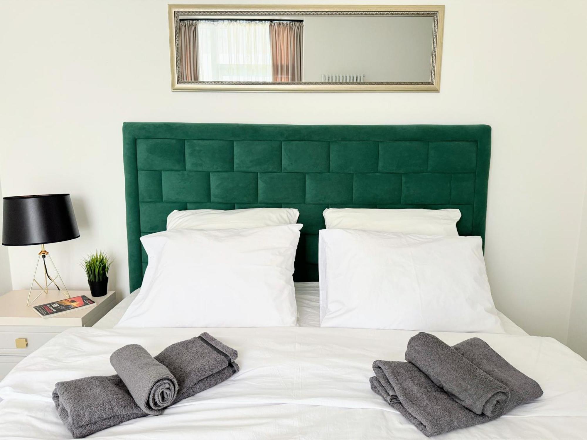 Stylish Apartment Getaway With Self Check-In And Free Parking Lot أراد المظهر الخارجي الصورة